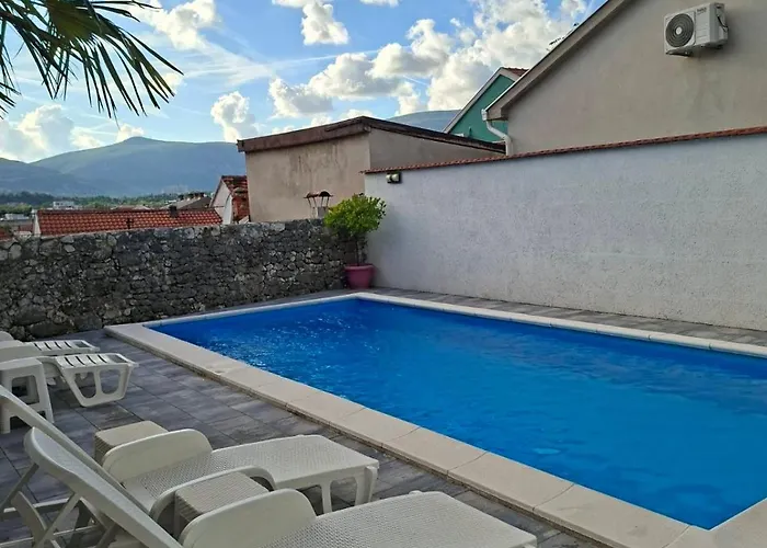 דירה Skyline מוסטר